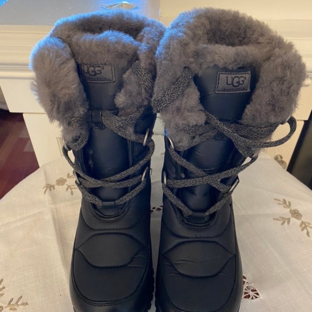 UGG winter boots black/grey